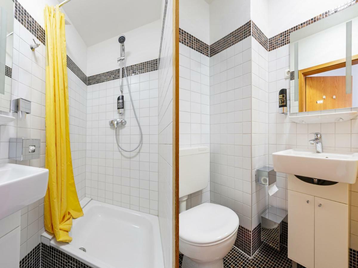 Oyo Hotel Matzbach Berlin Ngoại thất bức ảnh