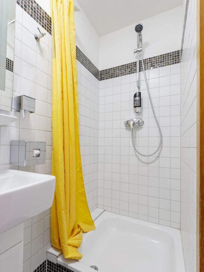 Oyo Hotel Matzbach Berlin Ngoại thất bức ảnh
